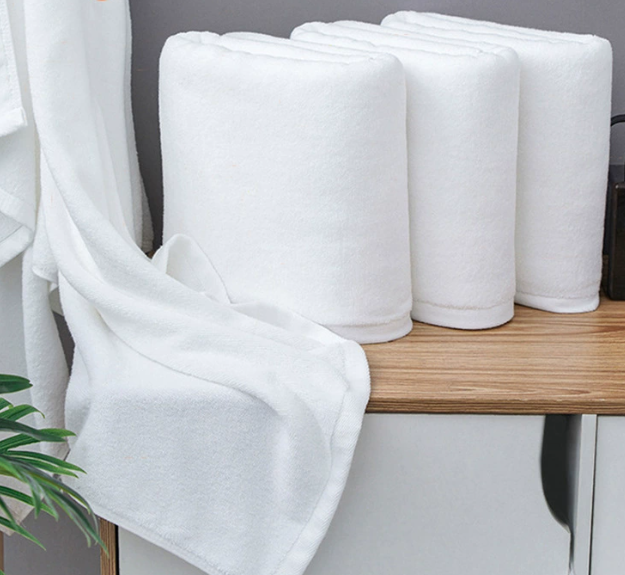 COTTON BATH TOWELS