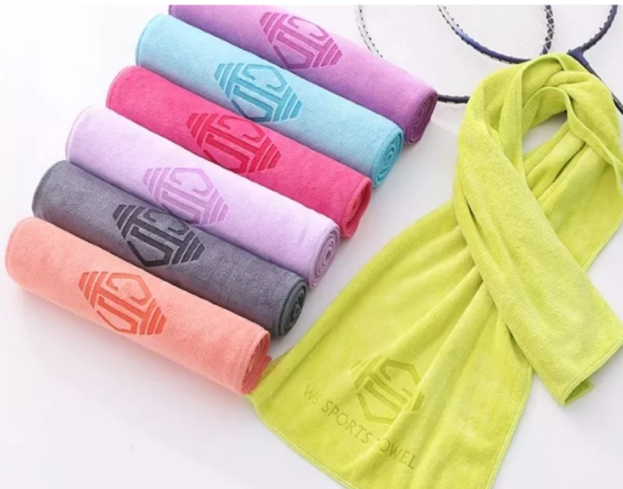 Custom printed logo microfiber sports towels, colorful absorbent gym fitness workout towels, Laurey Textiles